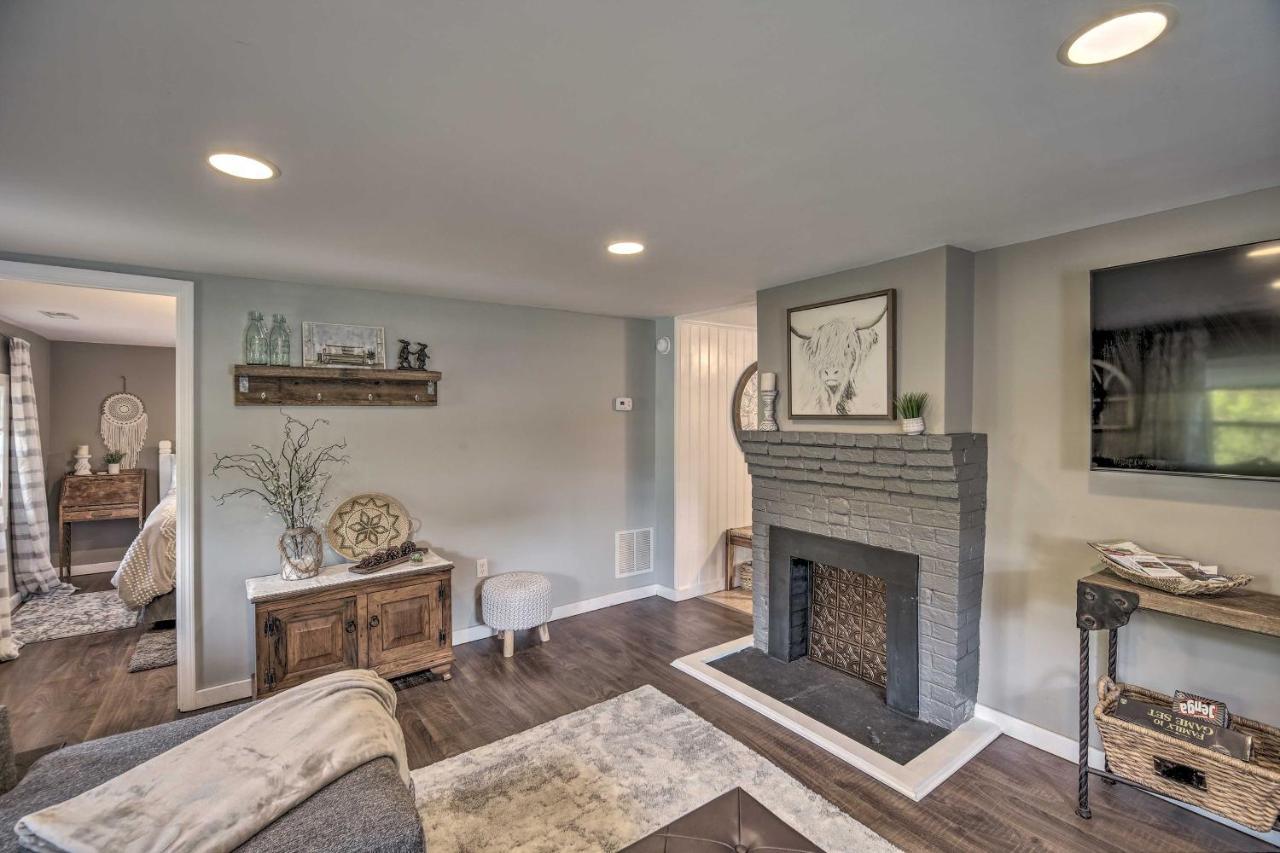 Damascus Cottage With Fire Pit - 1 Mi To Trails Bagian luar foto