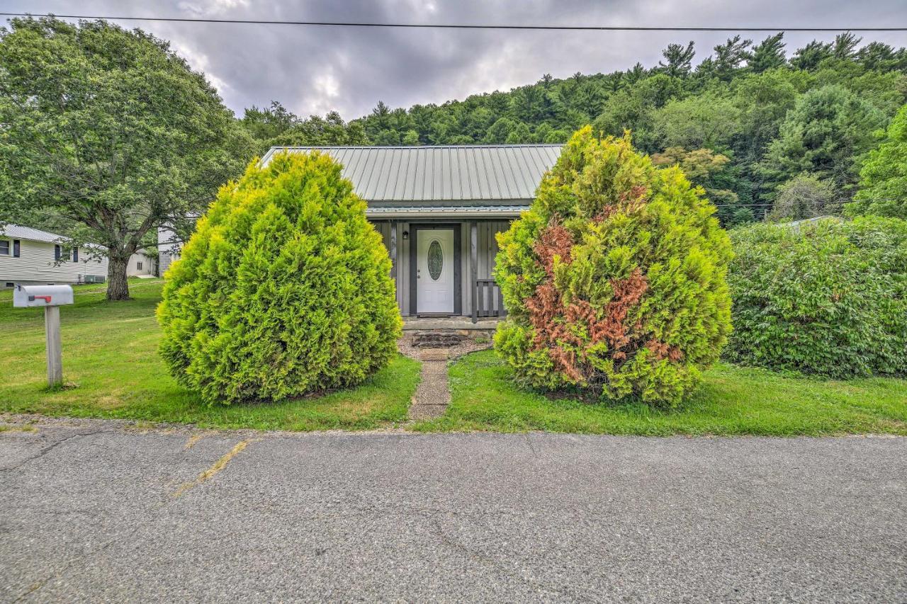 Damascus Cottage With Fire Pit - 1 Mi To Trails Bagian luar foto