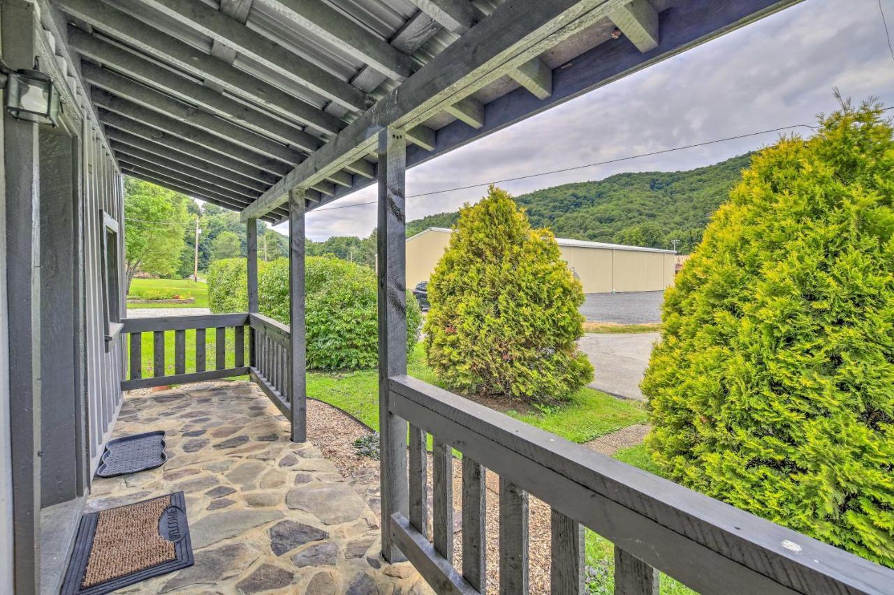 Damascus Cottage With Fire Pit - 1 Mi To Trails Bagian luar foto